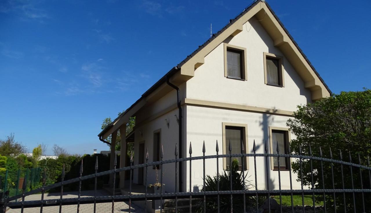 Kimy Home Mojmirovce Экстерьер фото